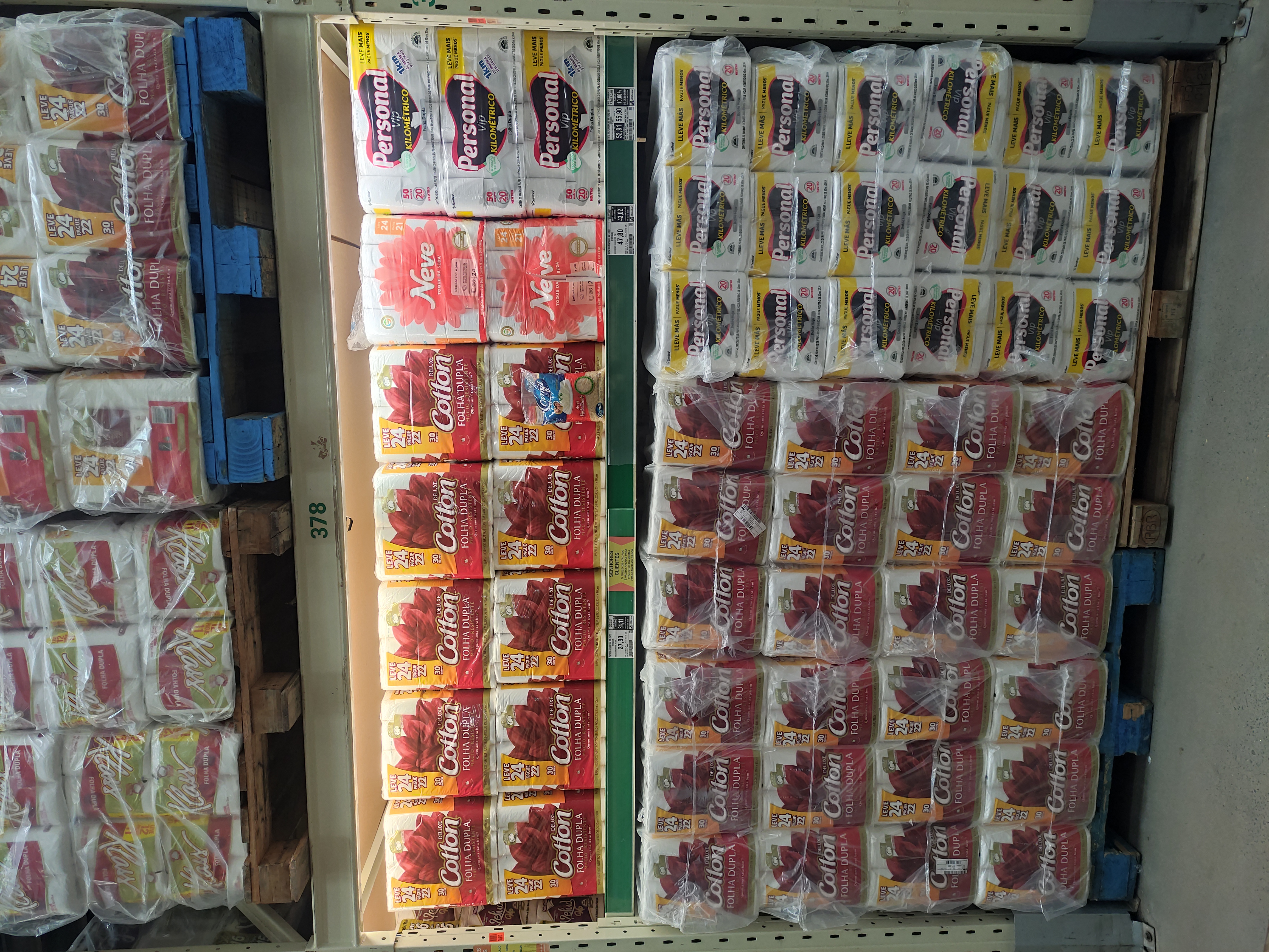 imagem do abastecimento do papel higiênico da softys