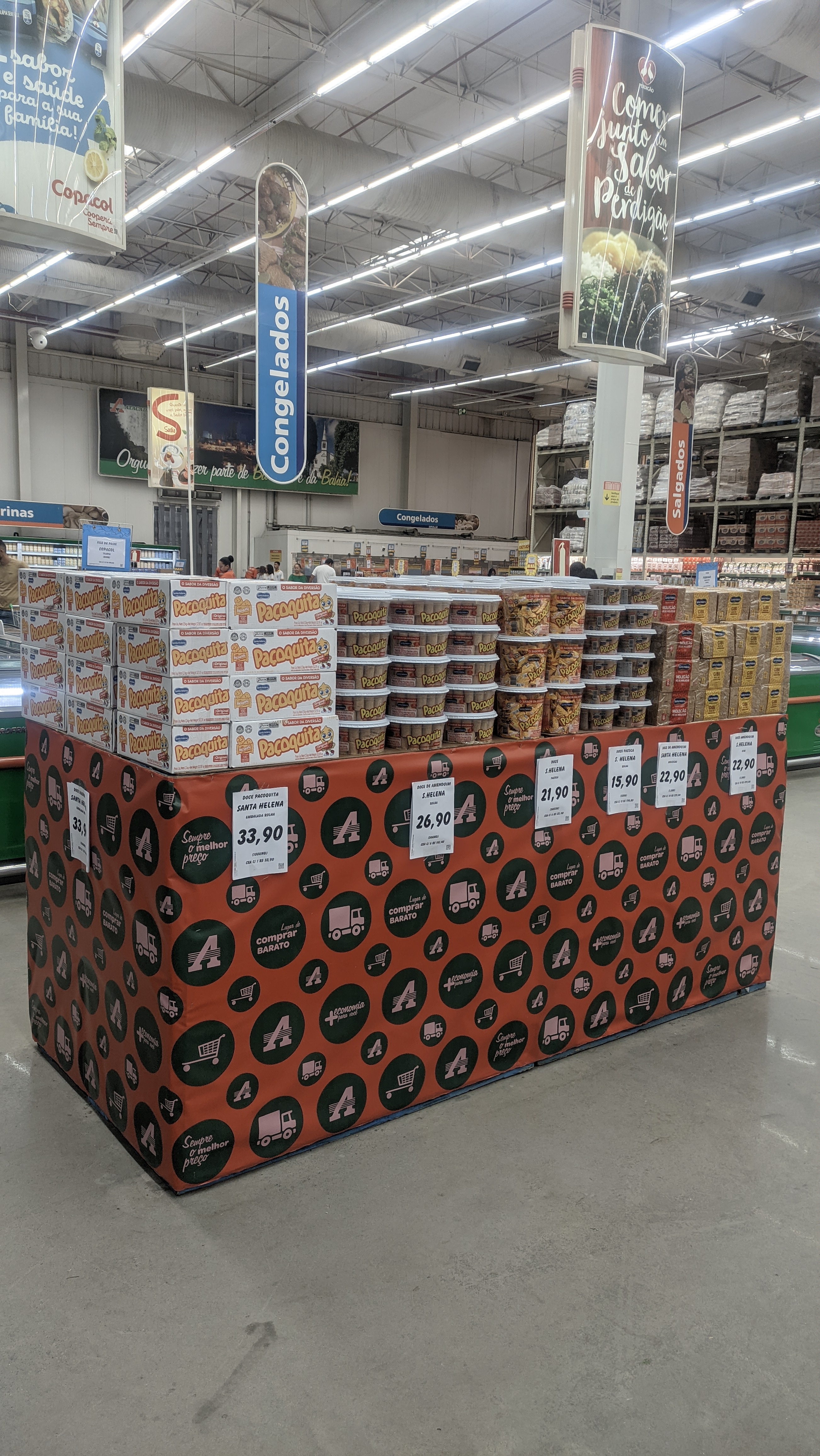 imagem do abastecimento dos amendoins da santa helena