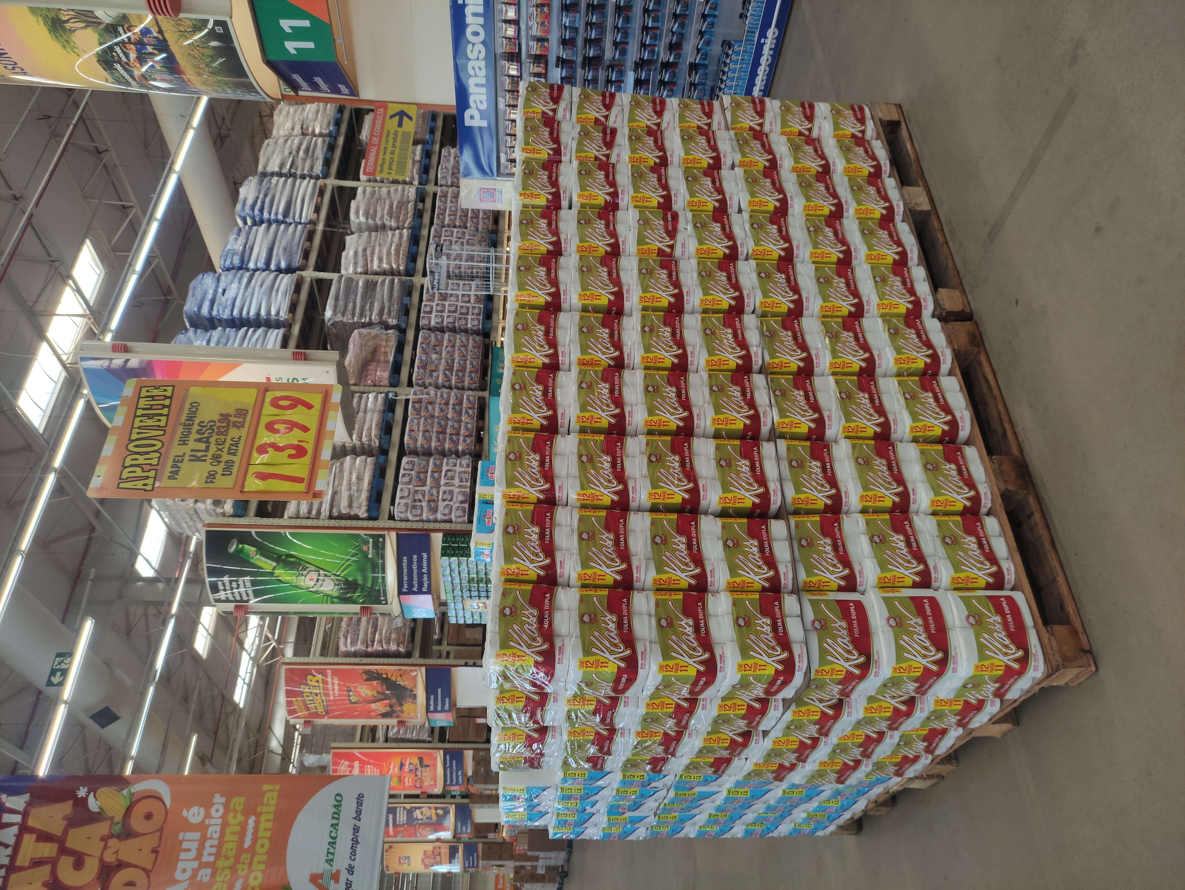 imagem do abastecimento do papel higiênico da softys